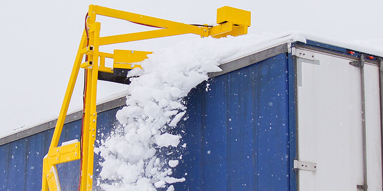 Trailer Roof Snow Removal Service – Fast & Safe in Mississauga